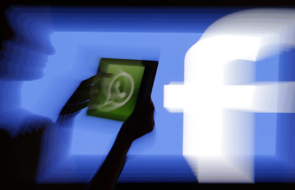 Кое се използва повече WhatsApp или Facebook Messenger?