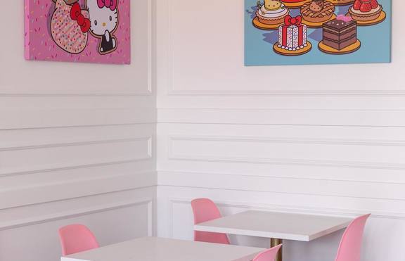 В Ървайн: Отварят кафене в стил Hello Kitty