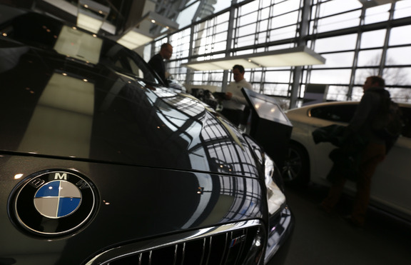 Тийнейджър лети с BMW с 220 км/ч