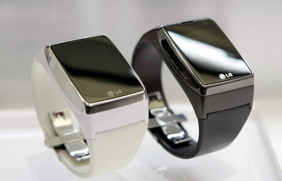 Какво да очакваме от LG G watch?