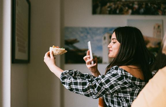 4 зодии, които са най-добрите инфлуенсъри в Instagram