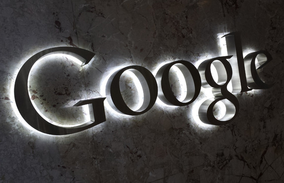 Google договаря масово производство на часовник с Android?