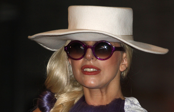Lady Gaga скъса с гаджето си